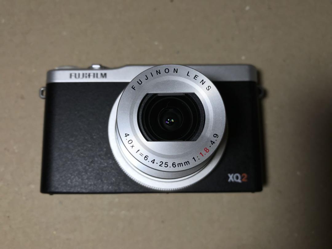FUJIFILM XQ2 コンパクトデジタルカメラ　美品！