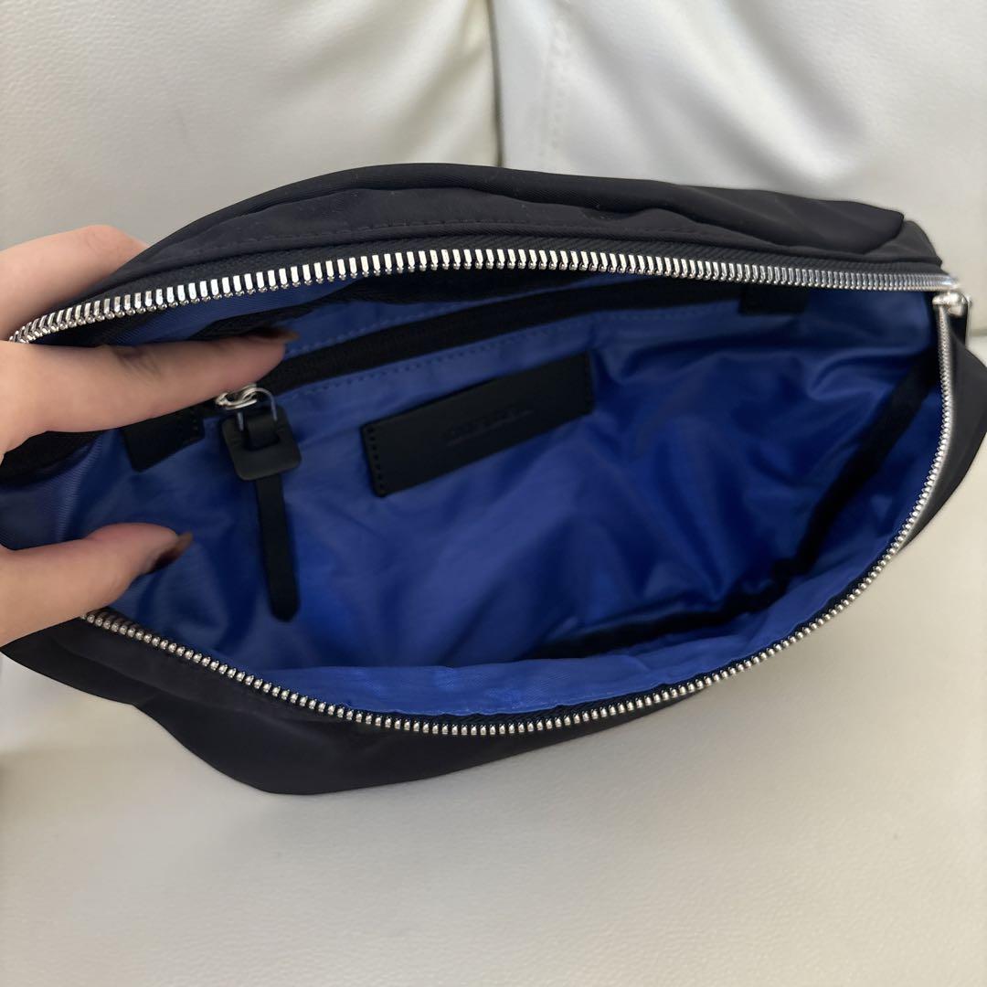 DIESEL ボディバッグ ショルダーバッグ