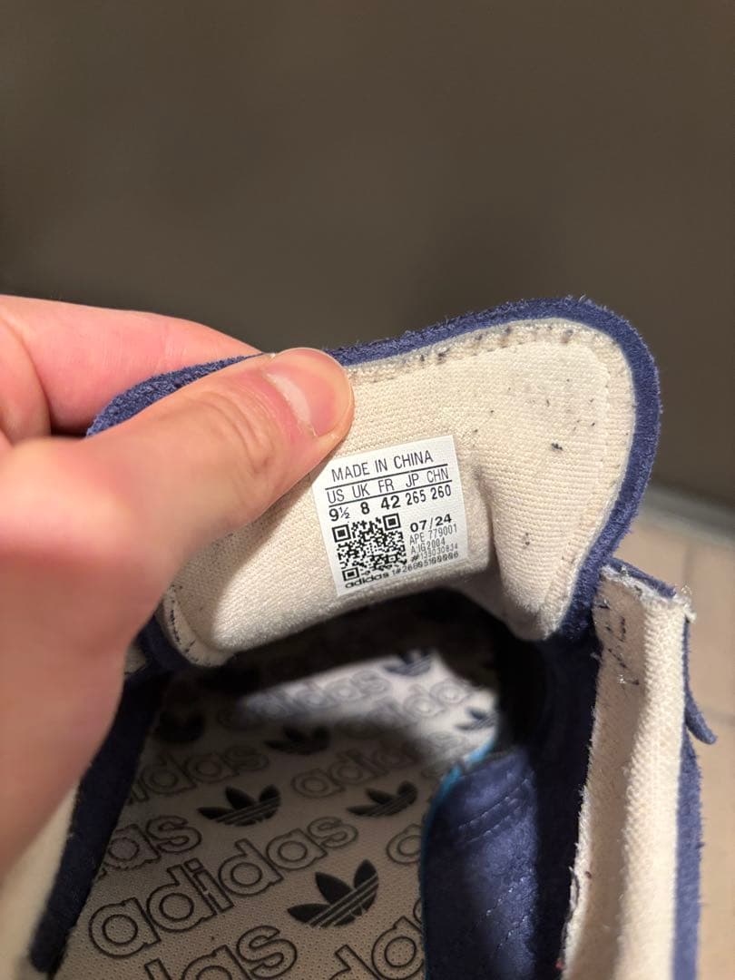 adidas bernネイビー/ベージュ スニーカー