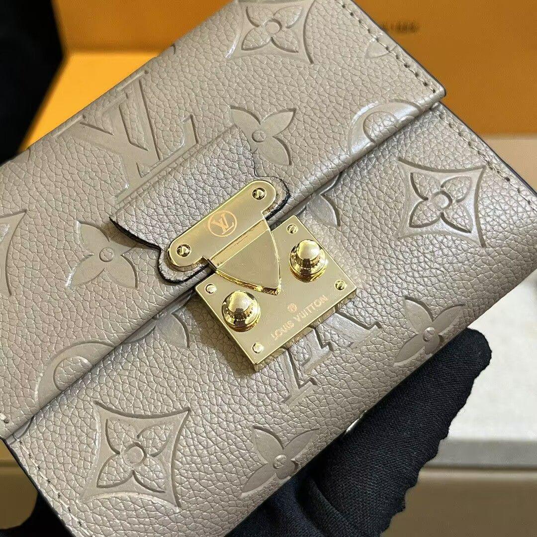 ルイヴィトン　モノグラム　ポルトフォイユ・メティス コンパクト
