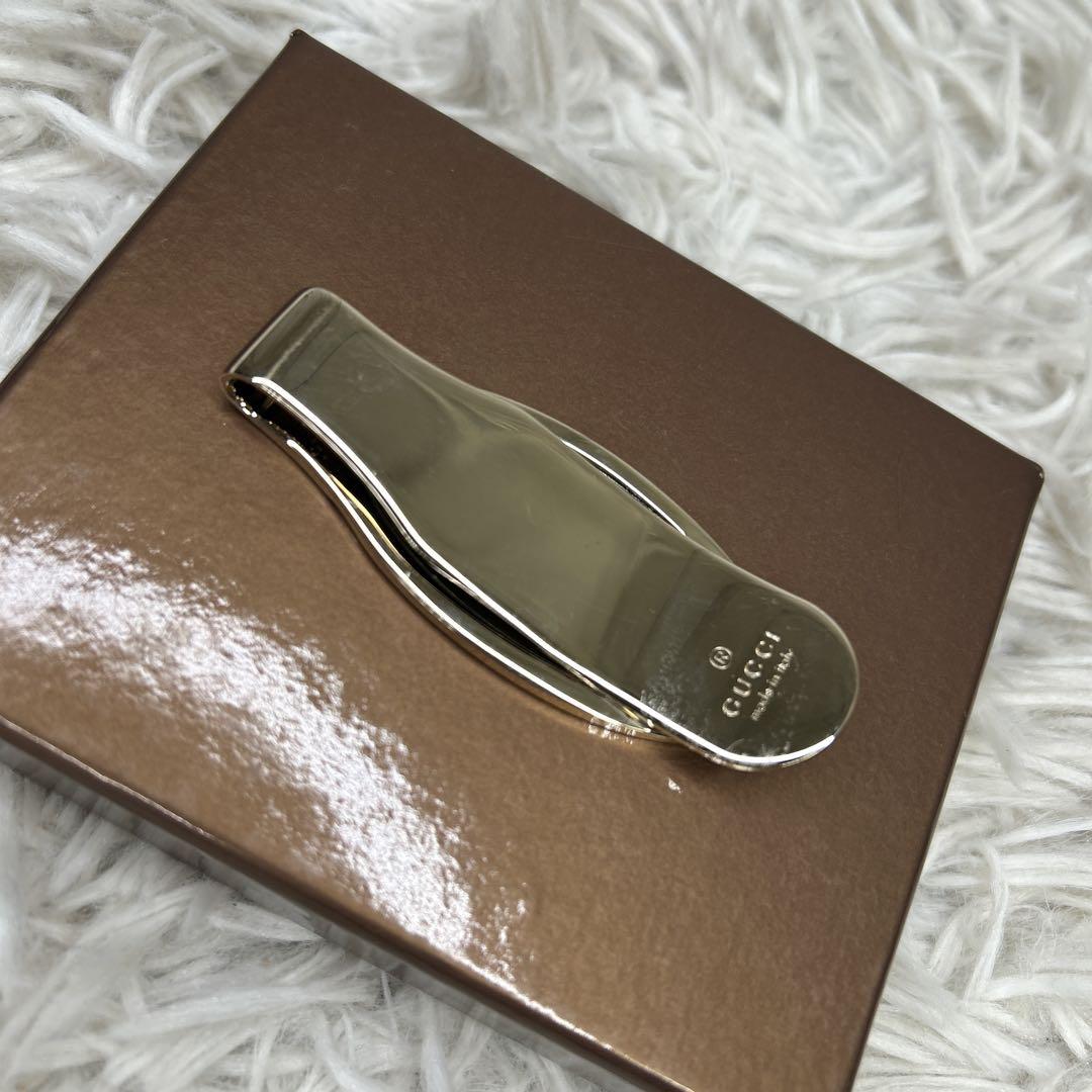 GUCCI マネークリップ　ロゴ　シルバー　箱付き