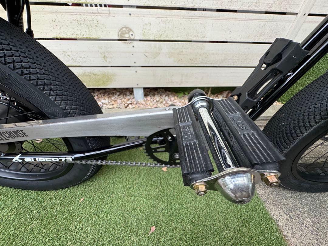 SUPER73 ZG MAD BOLT GARAGE 車super73 BRIGHTFACE_UK