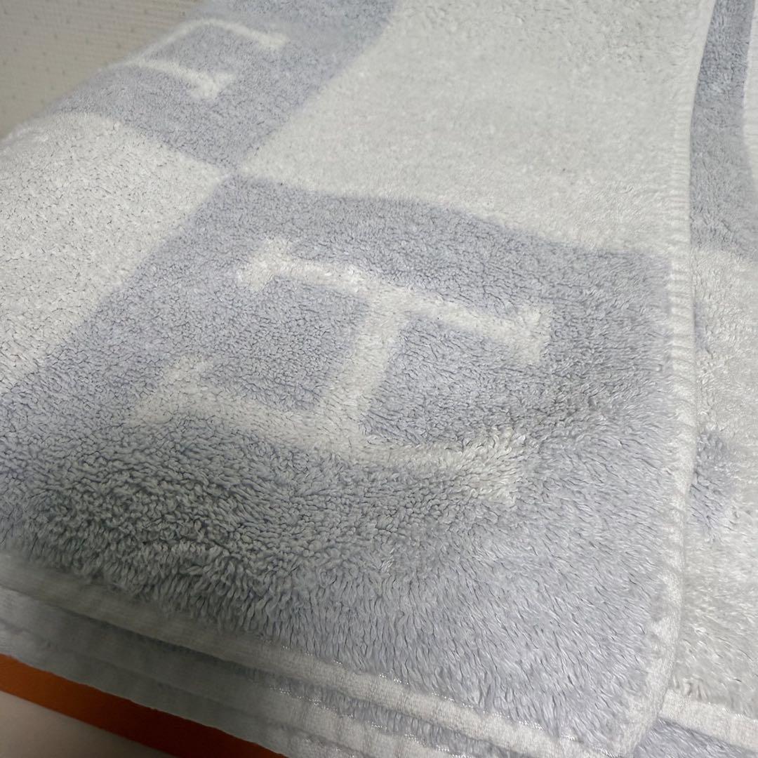 HERMES アヴァロン バスタオル 120x90cm 正規品 エルメス