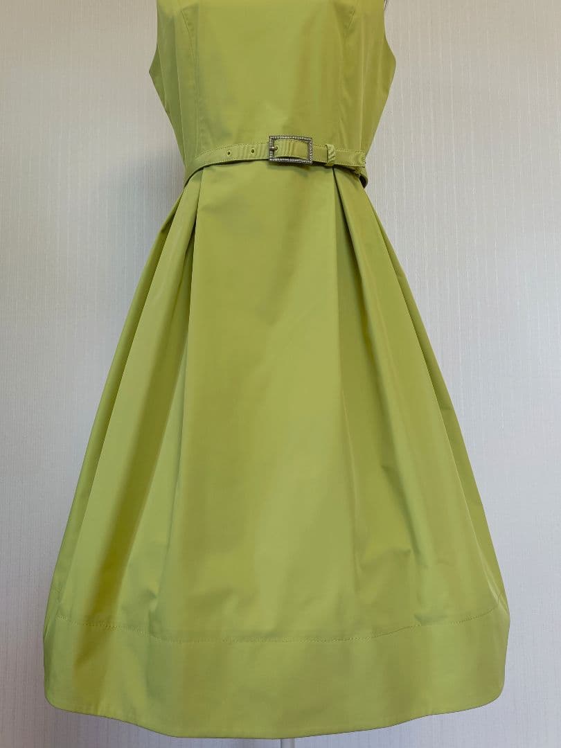 ☆フォクシーニューヨークビジューベルト付ワンピースグリーン希少42☆