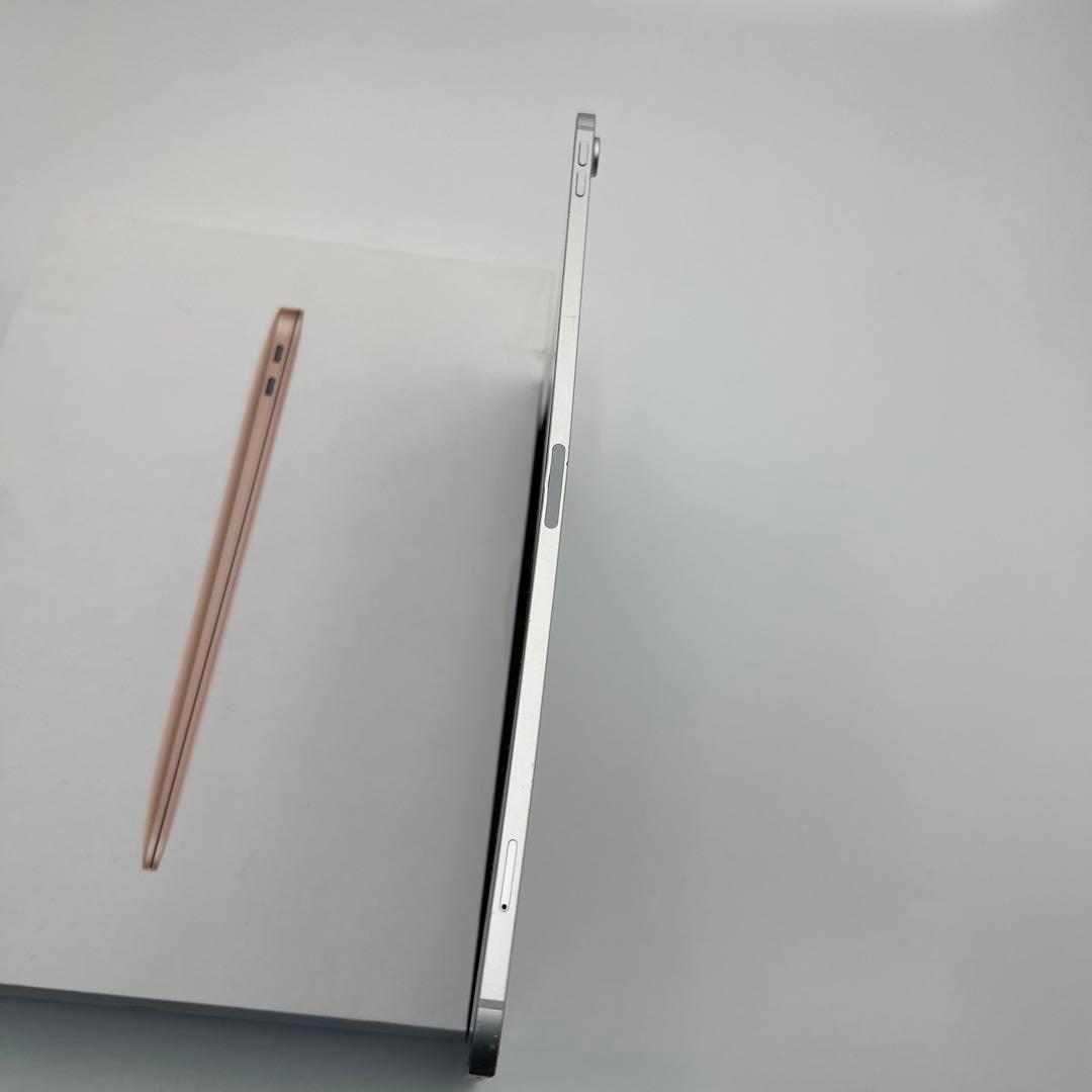 iPad Pro 12.9インチ 第3世代 64GB セルラーモデル 割れなし iPad Pro 12.9インチ 第3世代 64GB セルラーモデル 割れなし