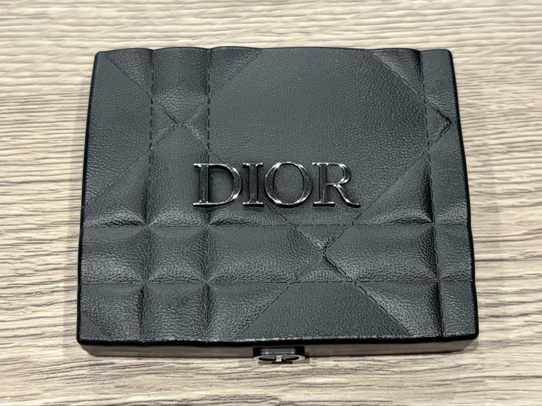 Dior サンククルール 647 シルクトープ 限定