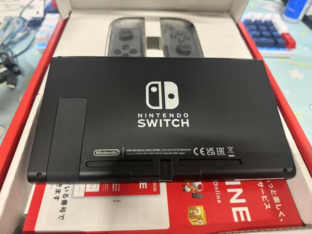 美品　　Nintendo Switch 本体 グレー