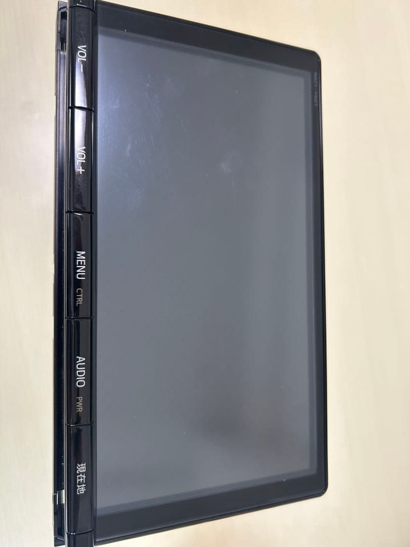 タッチスクリーン