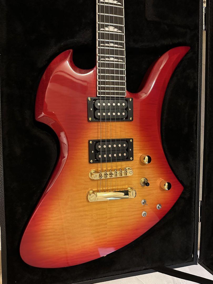 Amazon.com: X-JAPAN HIDE Miniature Guitar Fernandes w/Guitar