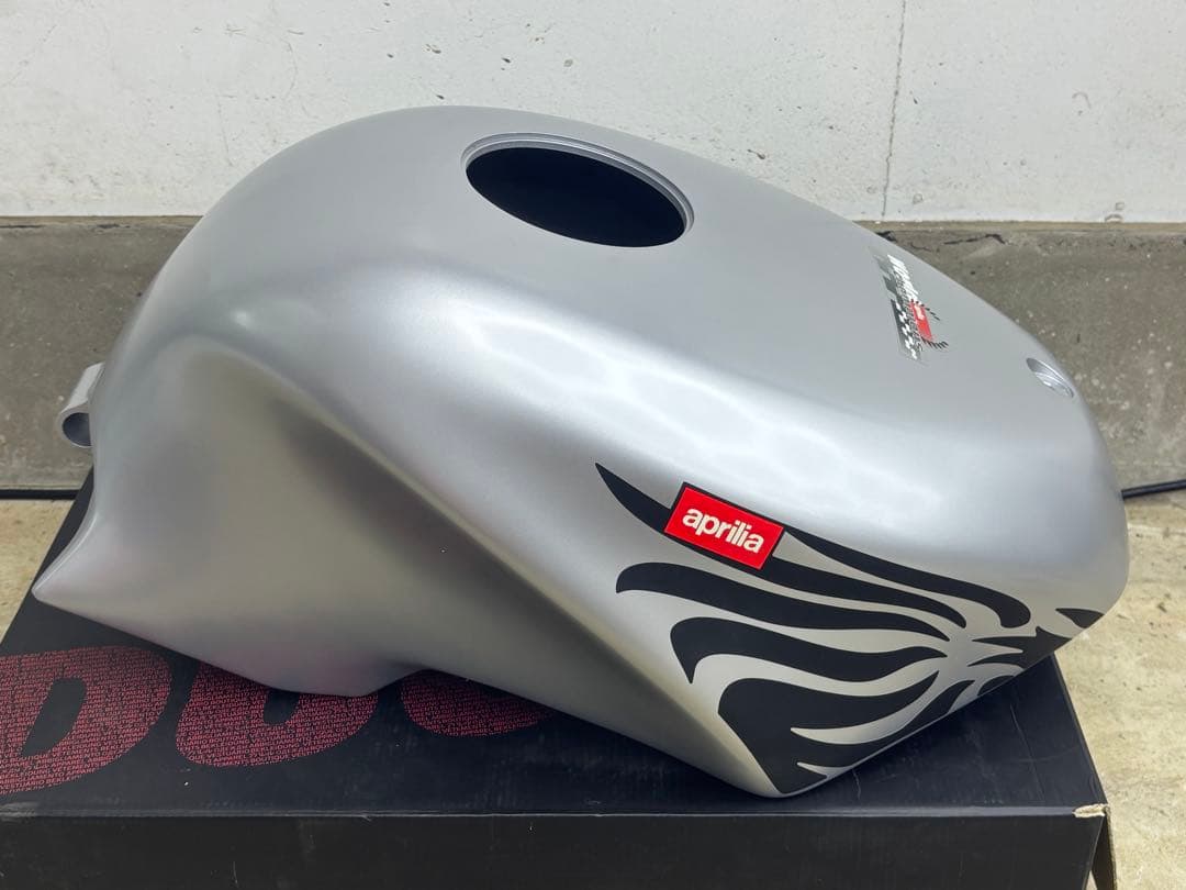 アプリリア rs50 タンクカバー - メルカリ