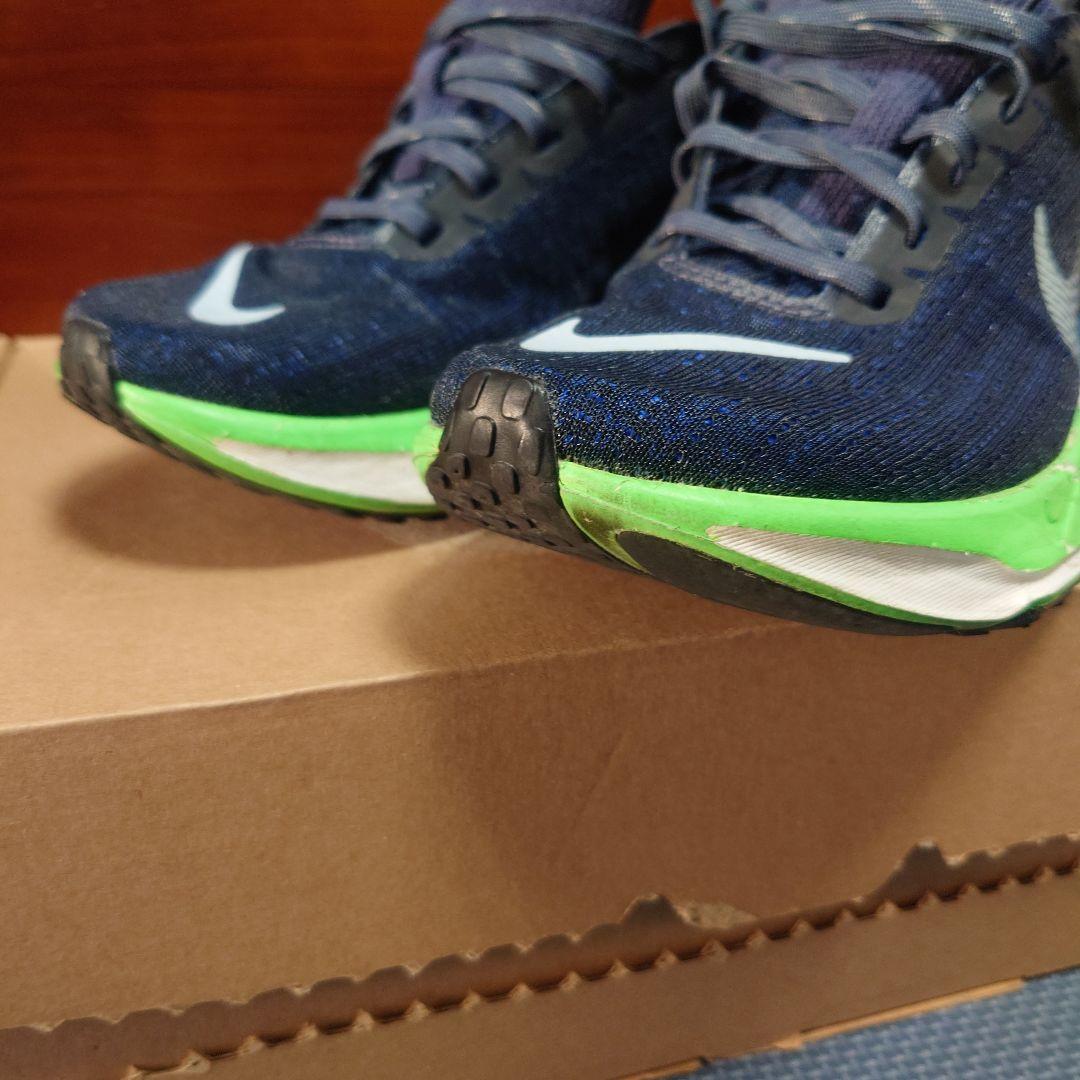 NIKE　インヴィンシブル ラン3