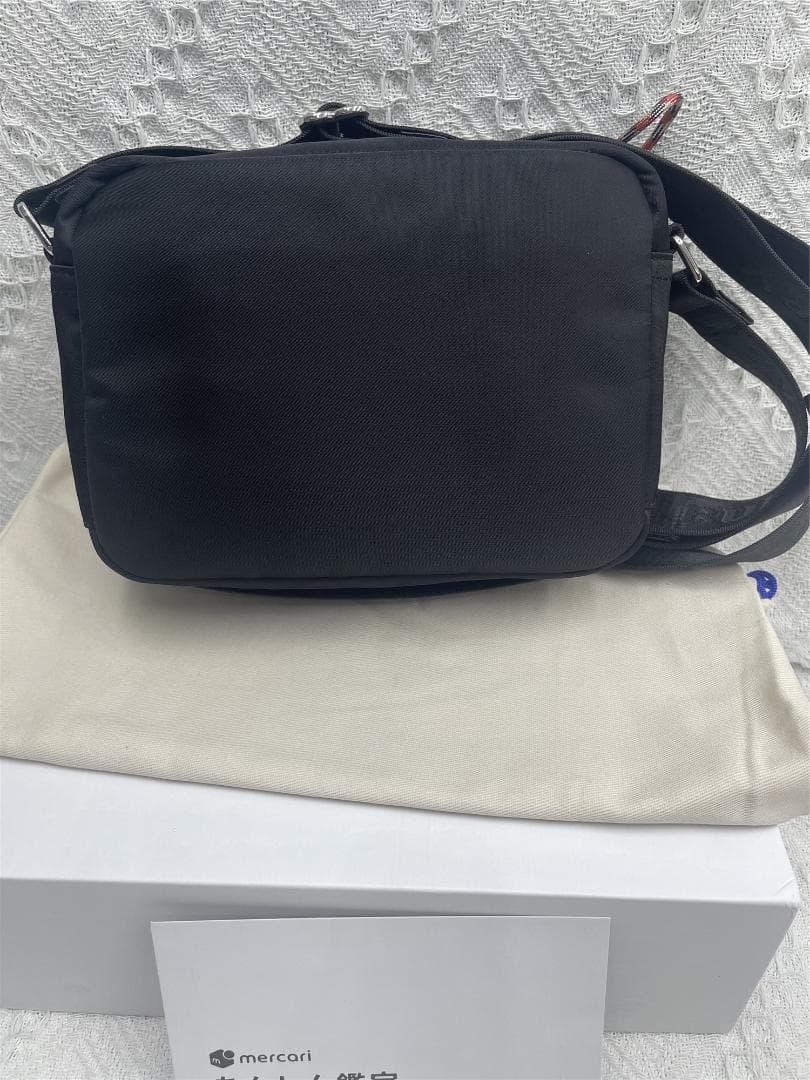 鑑B定B済BURBERRY ショルダーバッグ ブラック