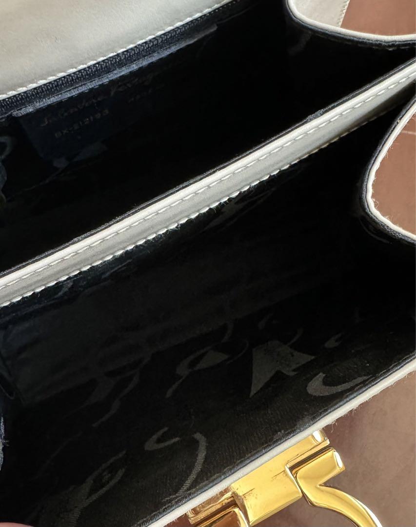 Salvatore Ferragamoガンチーニハンドバッグ　美品　即発送可