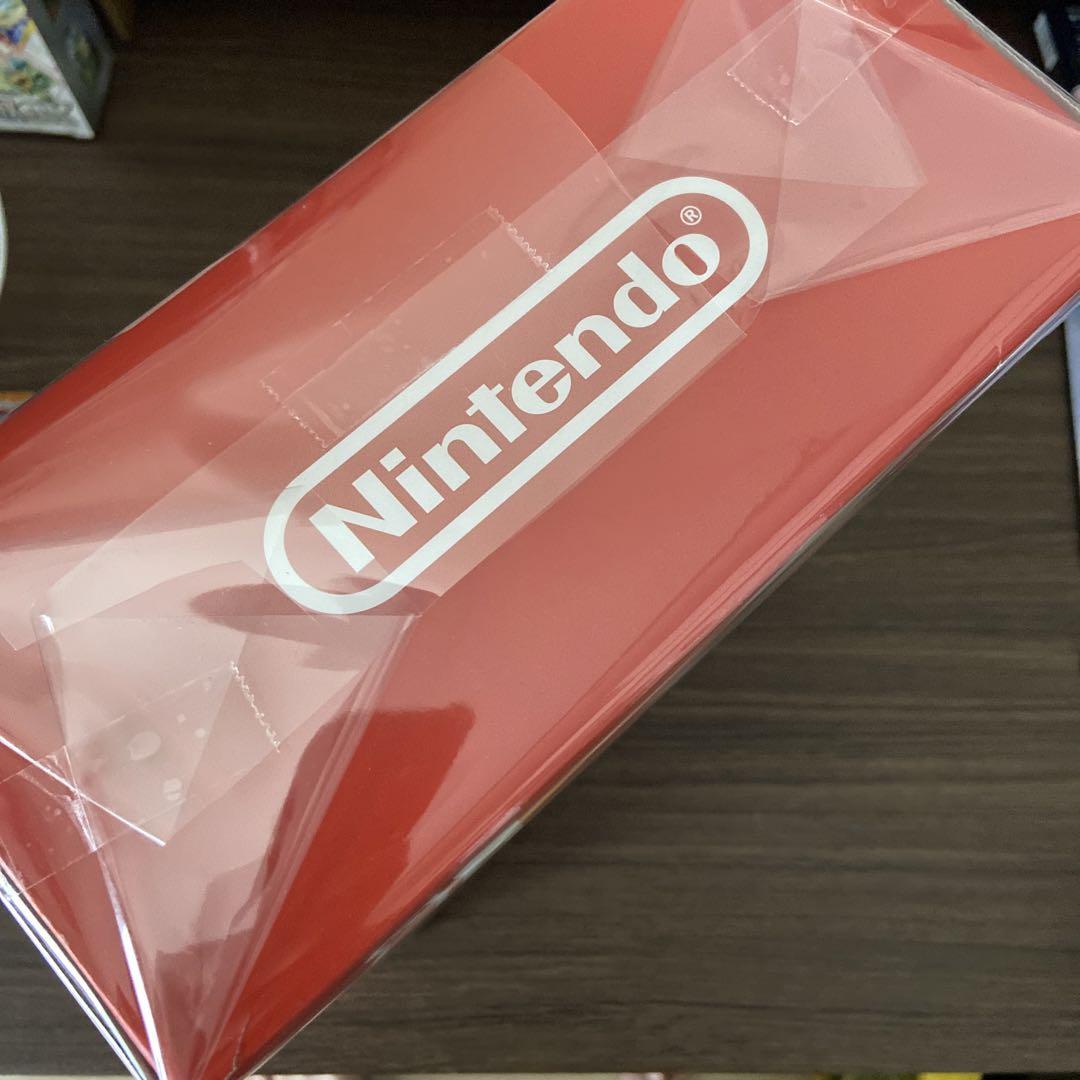 新品・未開封Nintendo Switch 有機ELモデル