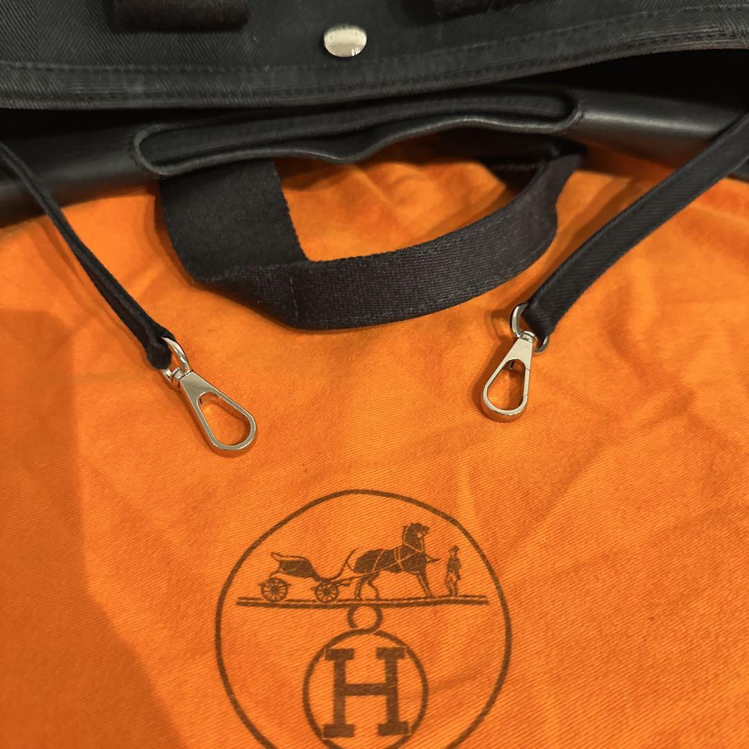 Hermès ブラック/グレー ハンドバッグ　男子OK