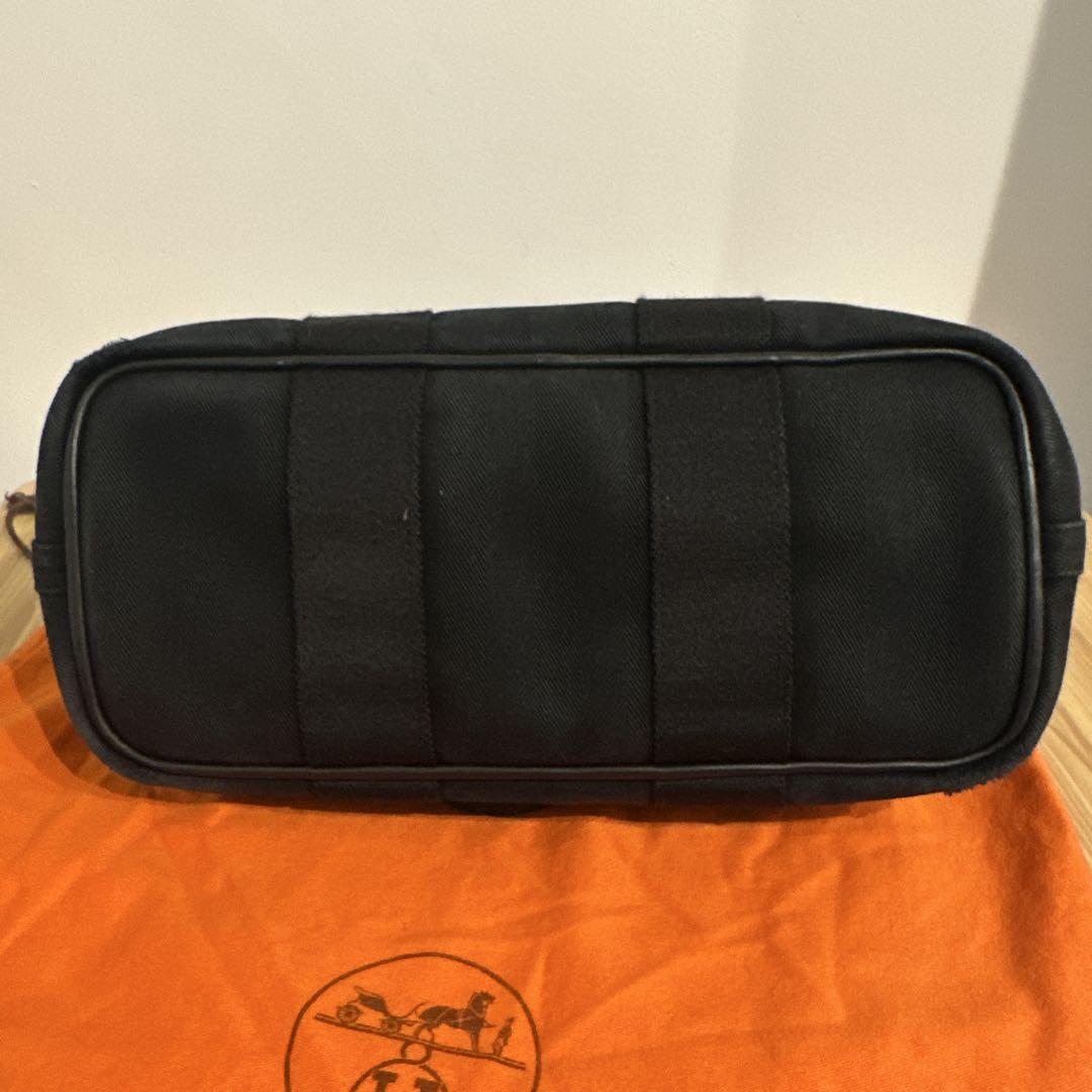 Hermès ブラック/グレー ハンドバッグ　男子OK