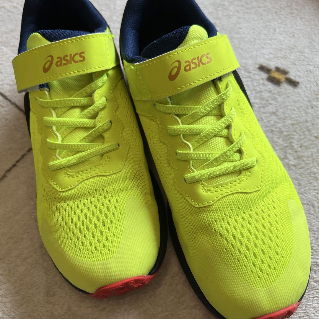 ASICS LAZERBEAM RI-MG ジュニアシューズ　サイズ23.5