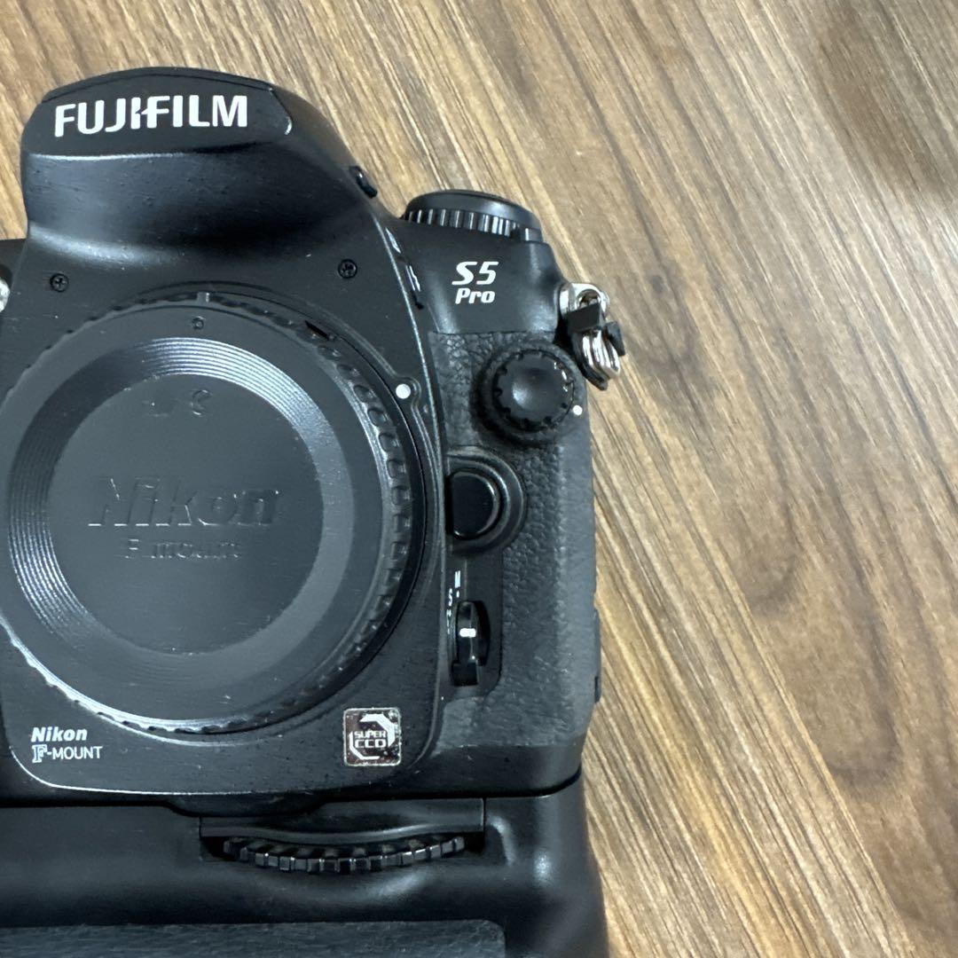 【値下げ可】FUJIFILM FINEPIXS5PRO 希少品　レンズ付き