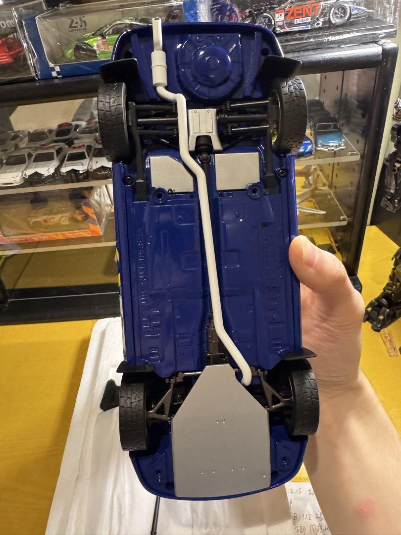 京商スバル 1:18