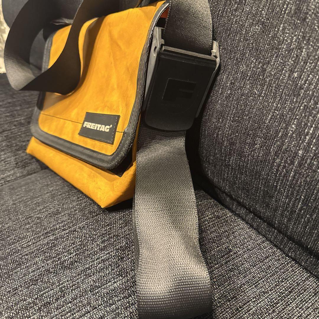 FREITAG フライターグ　イエロー