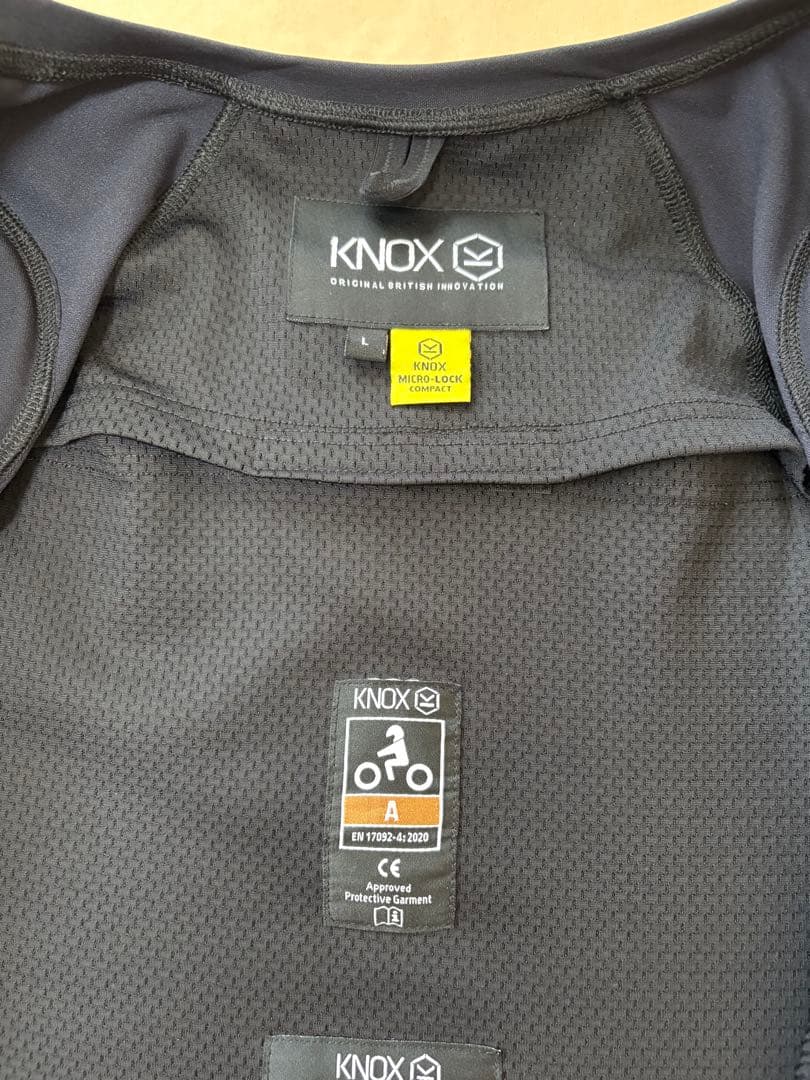 KNOX ノックス アクションプロ Lサイズ プロテクター付き