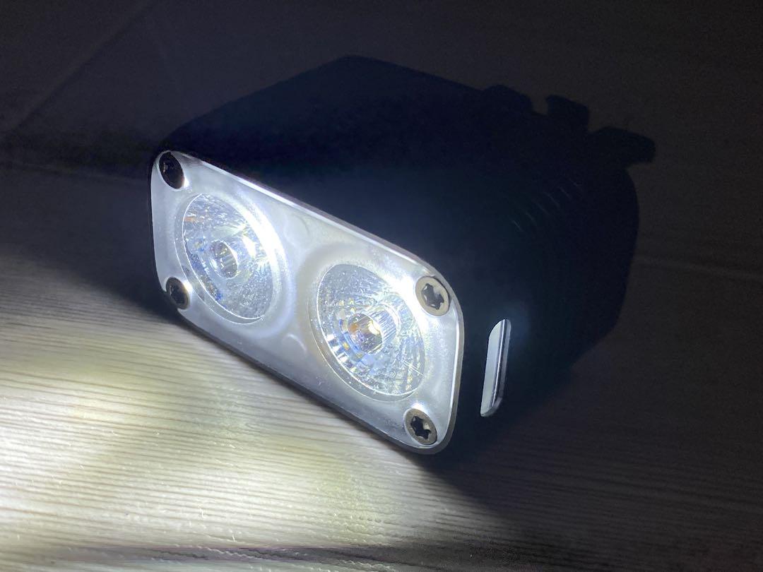 訳アリ新品】knog BLINDER ROAD 600 ノグ フロントライト
