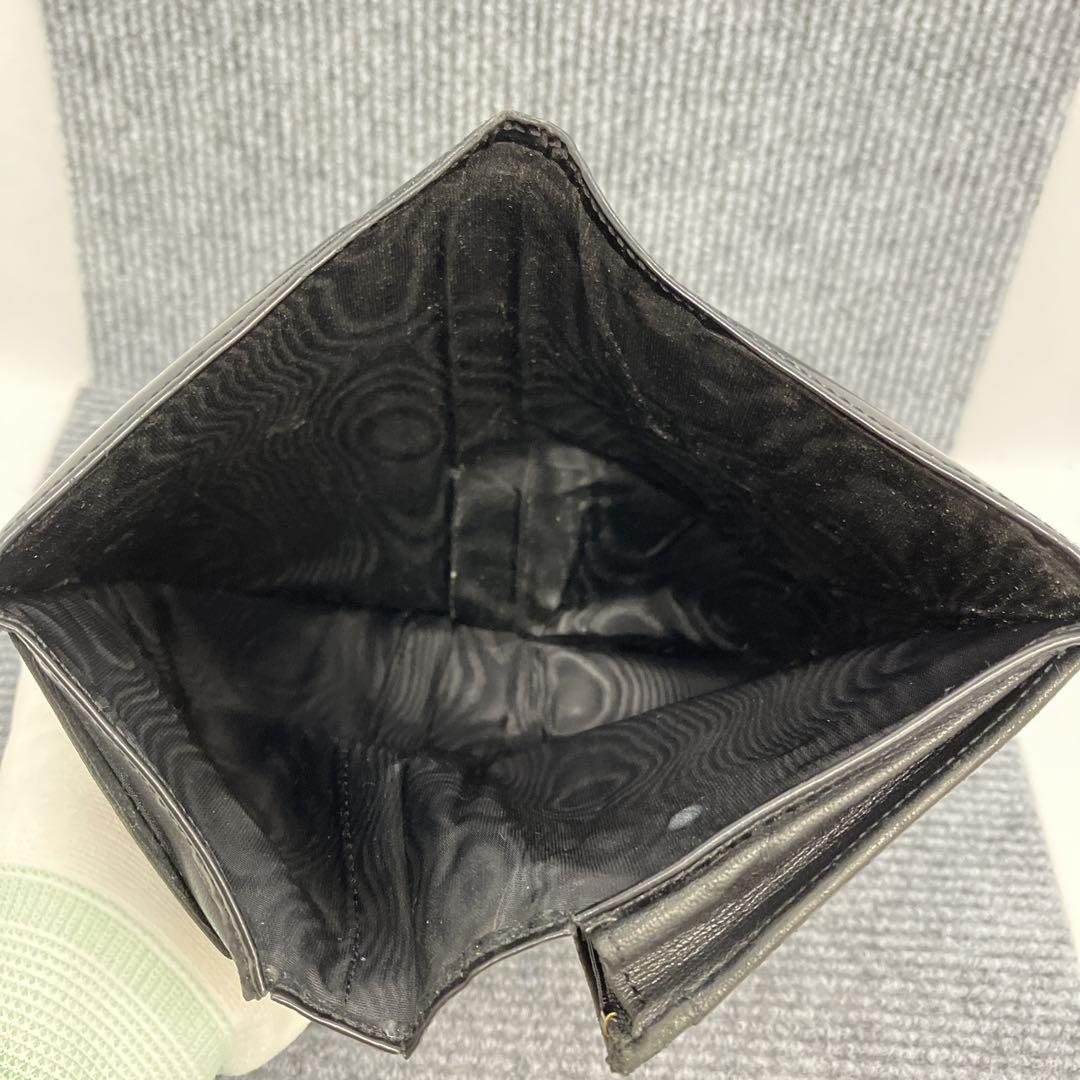 CHANEL　二つ折り　長財布　パテントレザー　3425