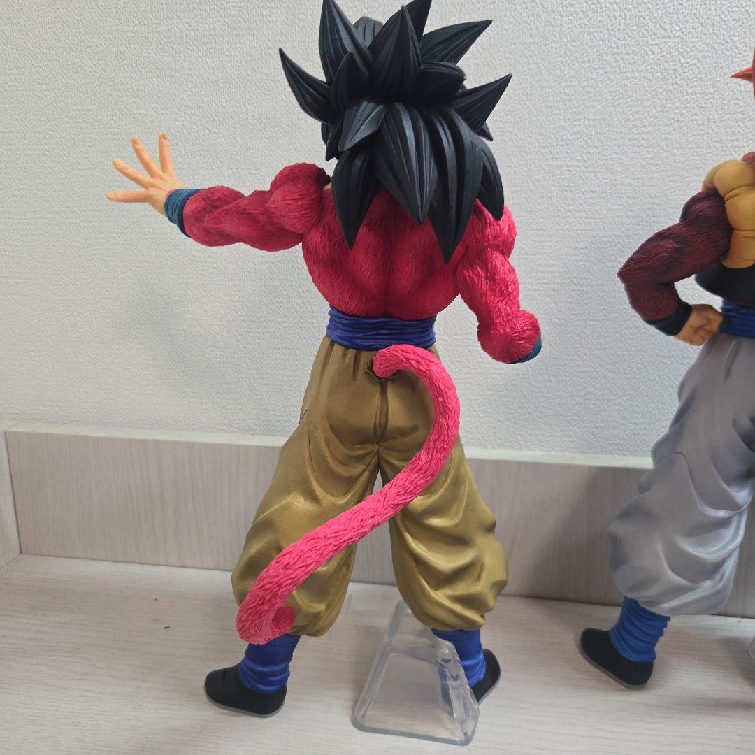 ドラゴンボールTHE GREATEST SAIYANスーパサイヤ人4 3体セット