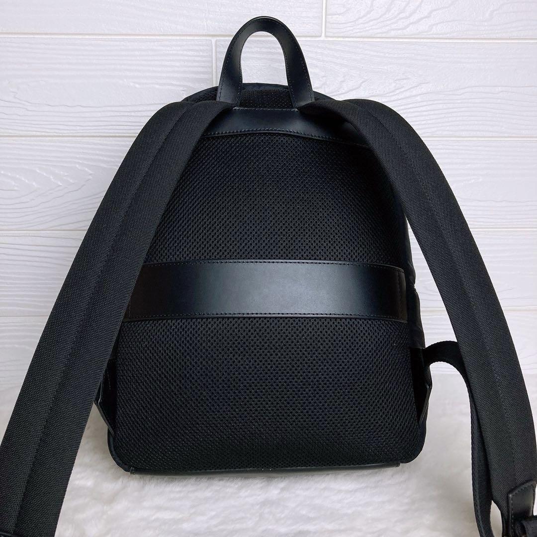 美品☆FURLAフルラ ナイロン リュック バックパック ブラック