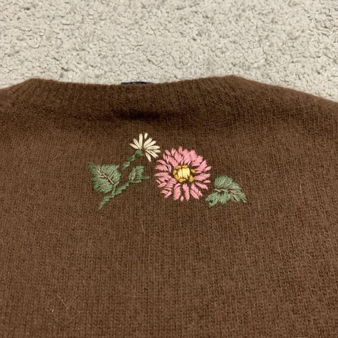 ケイタマルヤマ　花柄刺繍ツインニット