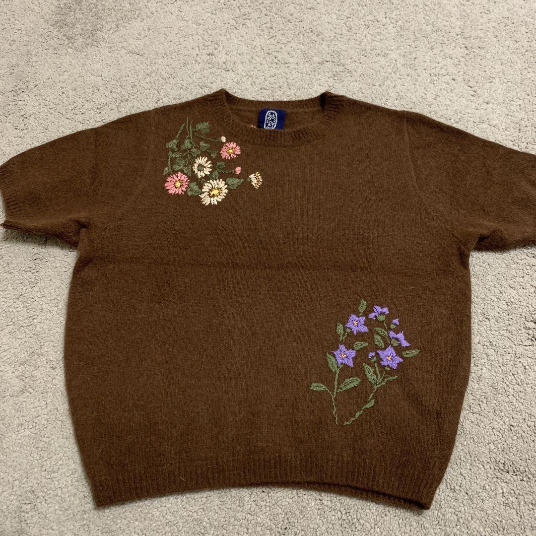 ケイタマルヤマ　花柄刺繍ツインニット