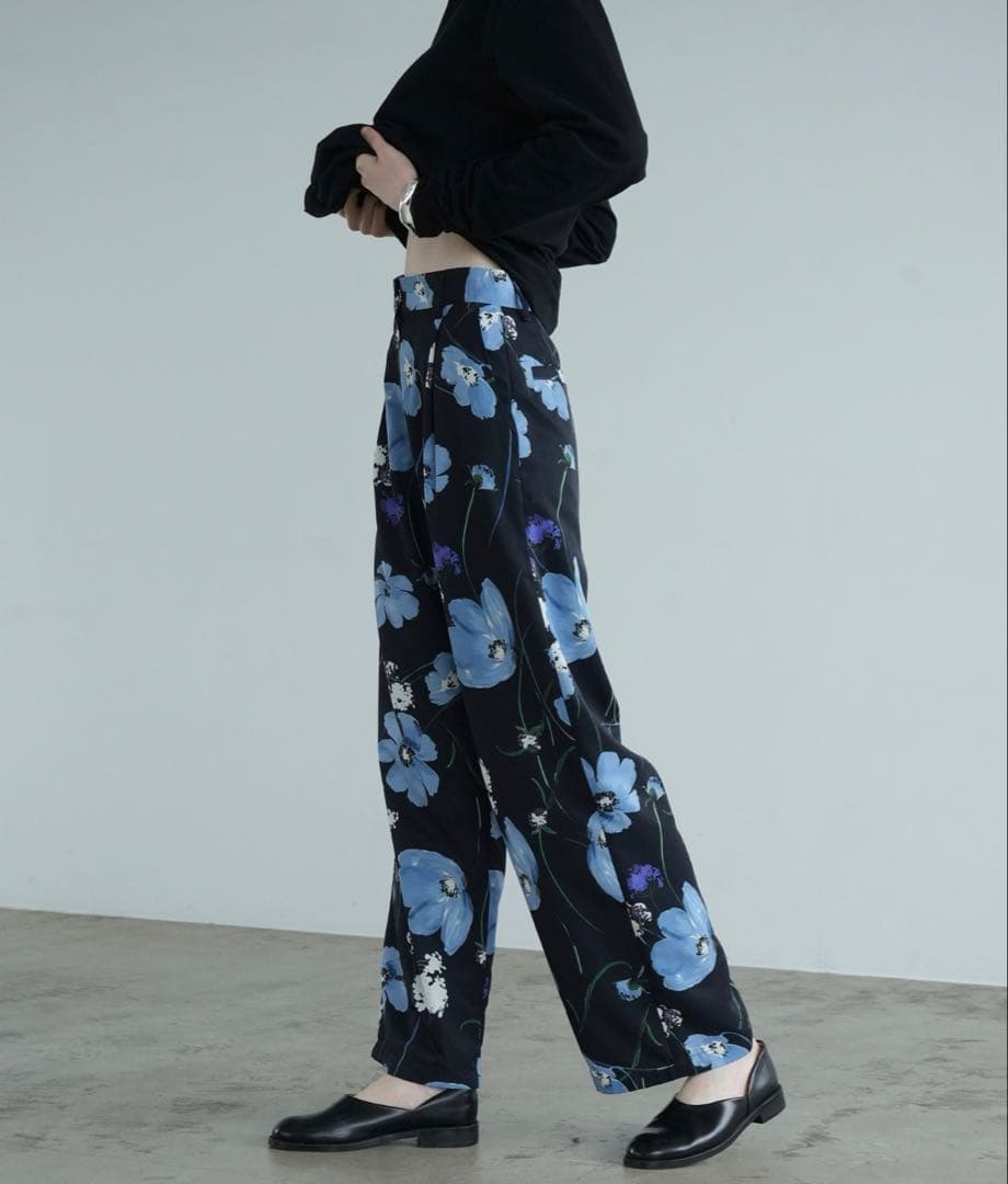 CLANE MULTICOLORED FLOWER WIDE PANTS