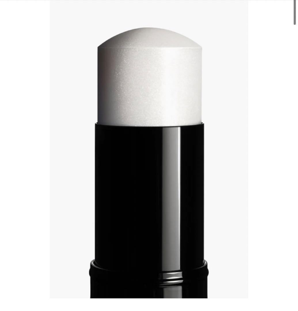 CHANEL  ボーム　エサンシエル　ペルルセント