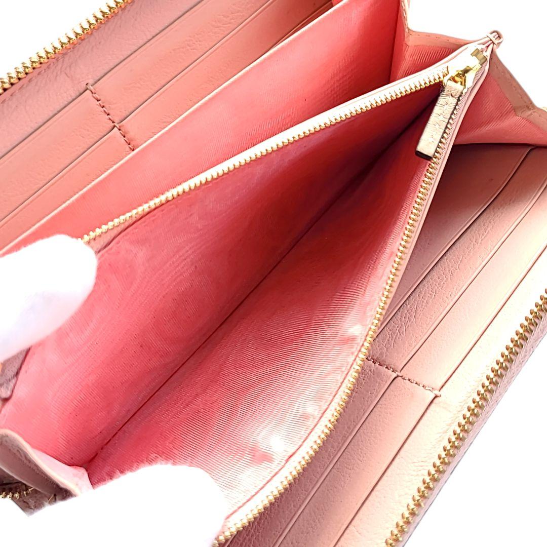 GUCCI　長財布　レディース　ラウンドファスナー　ジップウォレット　二つ折り