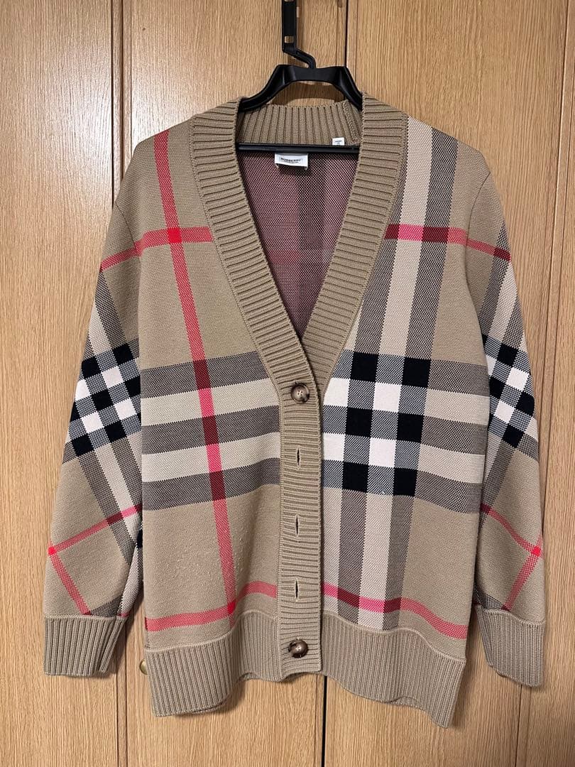 Burberry カーディガン ベージュ　長袖