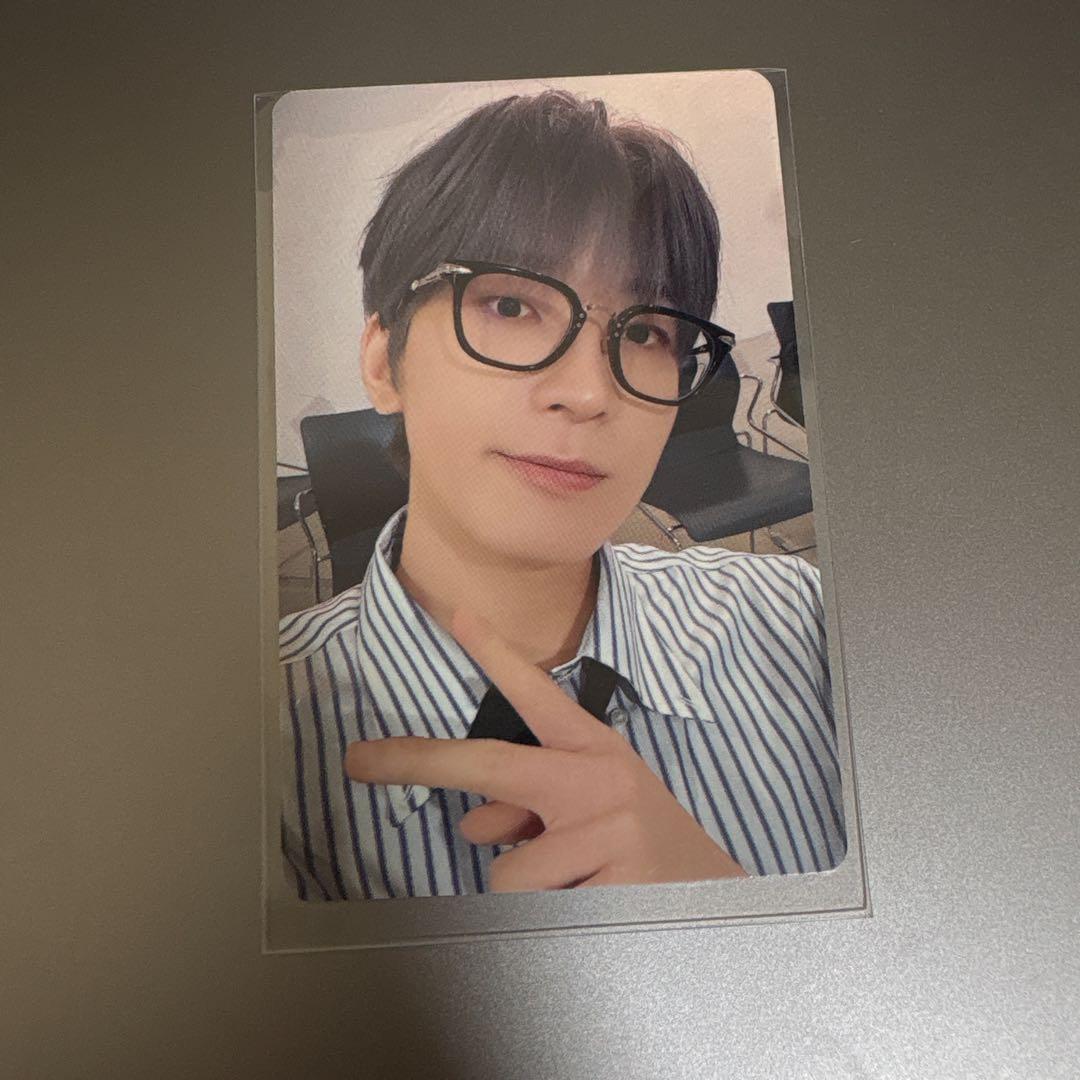 SEVENTEEN ウォヌ　yzy4.0 一直娱 トレカ