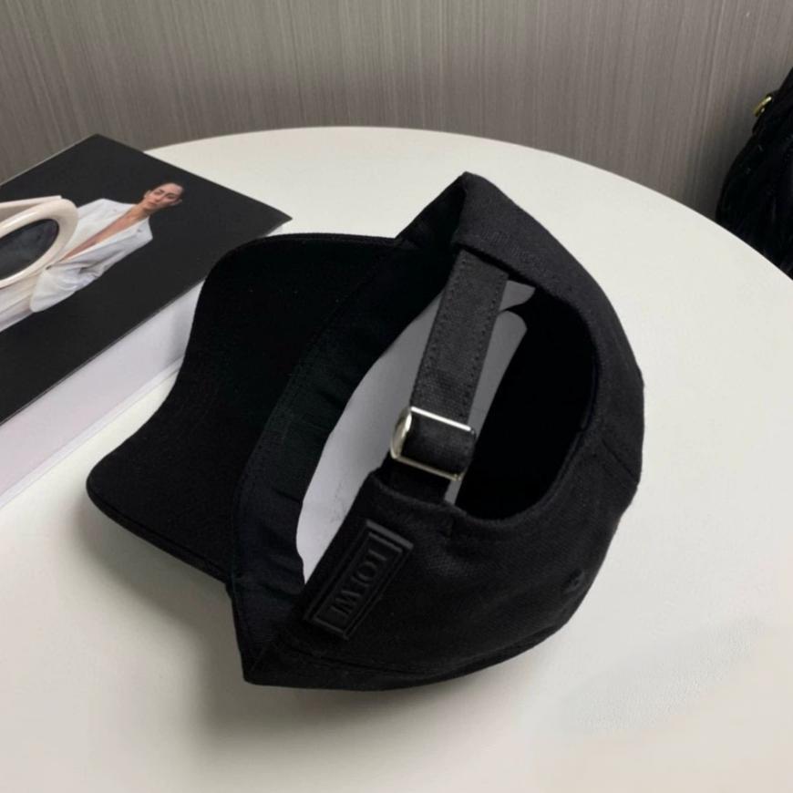 LOEWE ブラック ベースボールキャップ