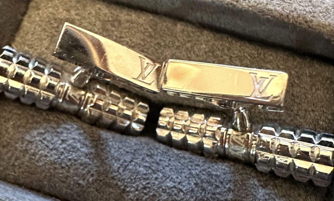 Louis Vuitton ダンベル型カフリンクス Louis Vuitton ダンベル型 カフリンクス - メルカリ