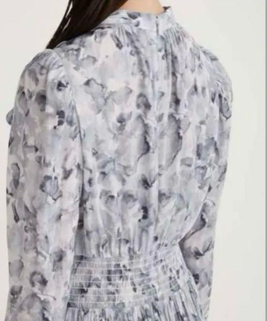 未使用級 セルフォード 24年モデル ワンピース ボウタイ フラワープリーツ36 未使用級 セルフォード 24年モデル ワンピース ボウタイ フラワープリーツ36