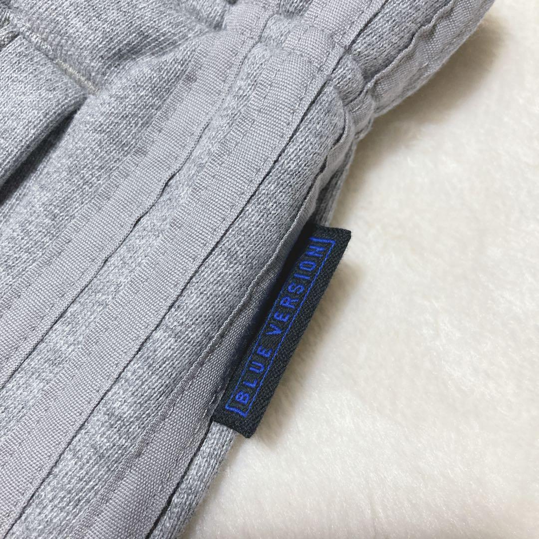 グレー M