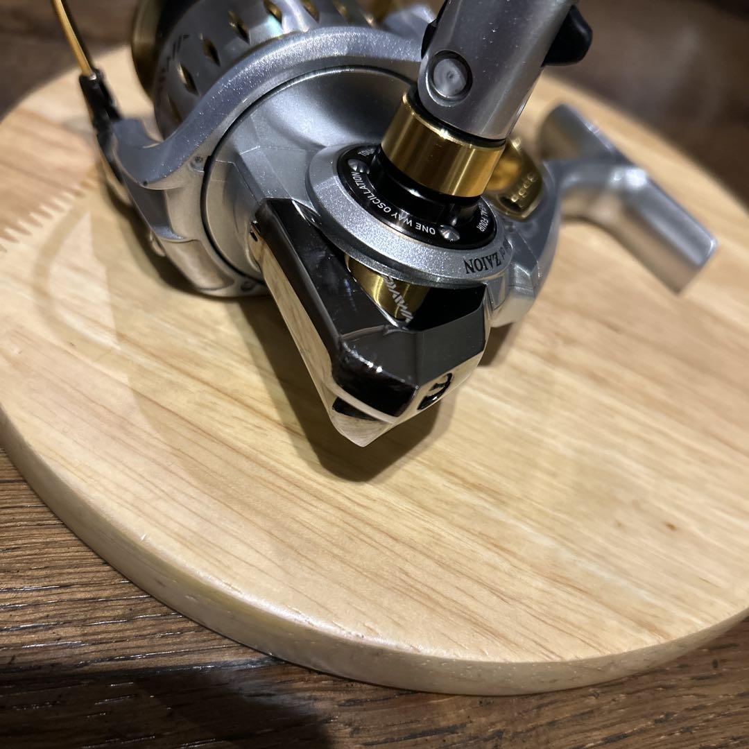 Daiwa IMPULT 2500LBD スピニングリール