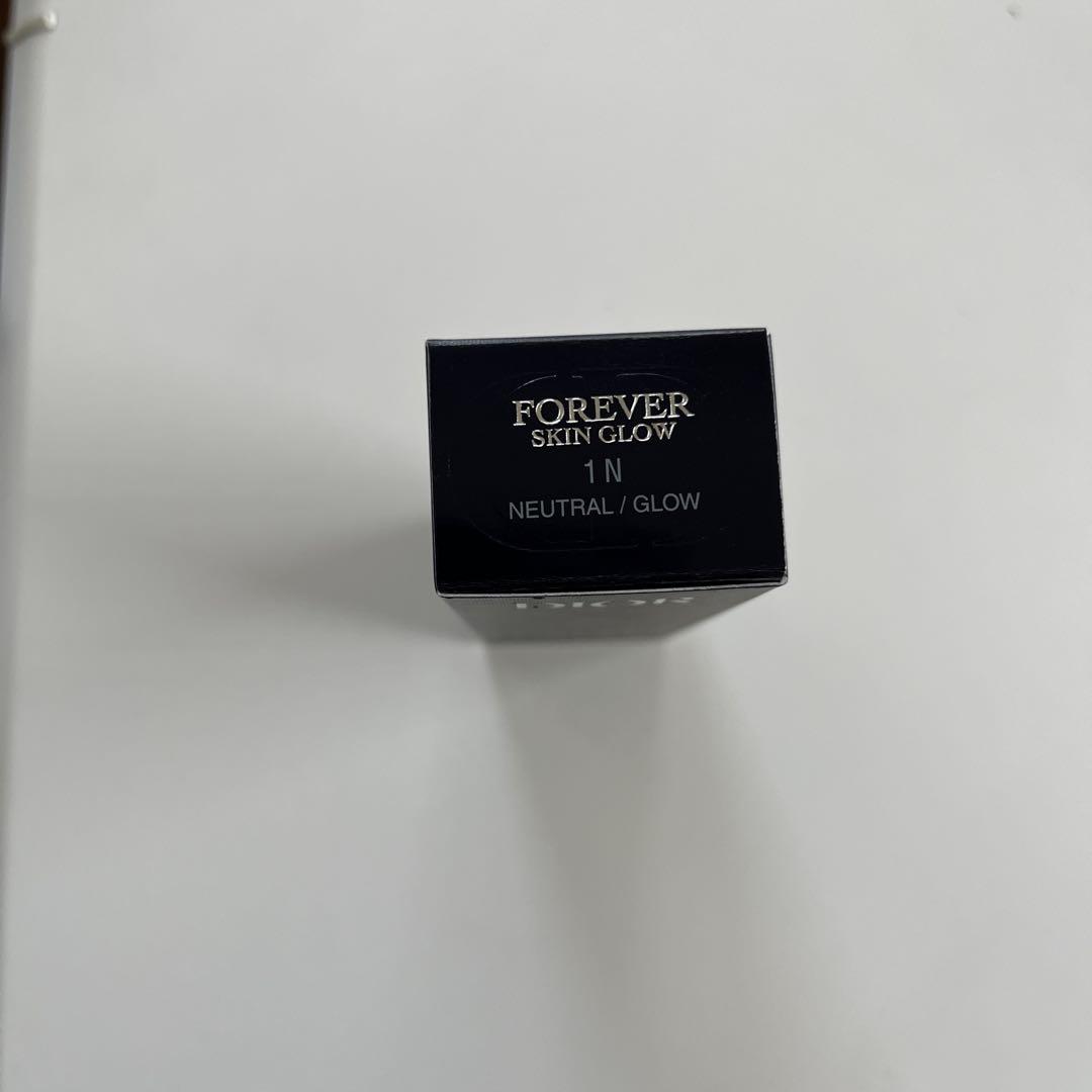 ファンデーション Dior Forever Skin Glow 1N 30ml