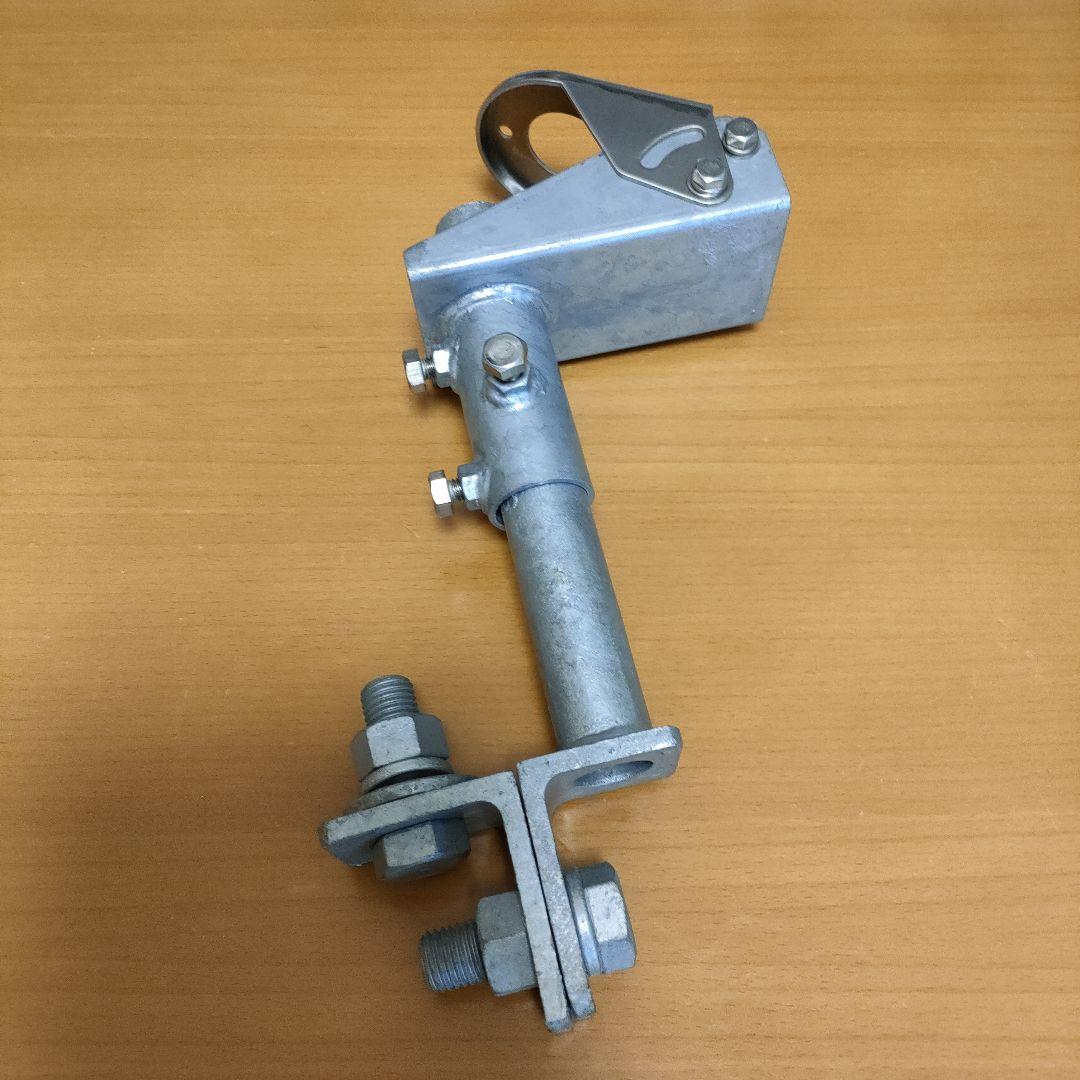 牽引フック取付基台