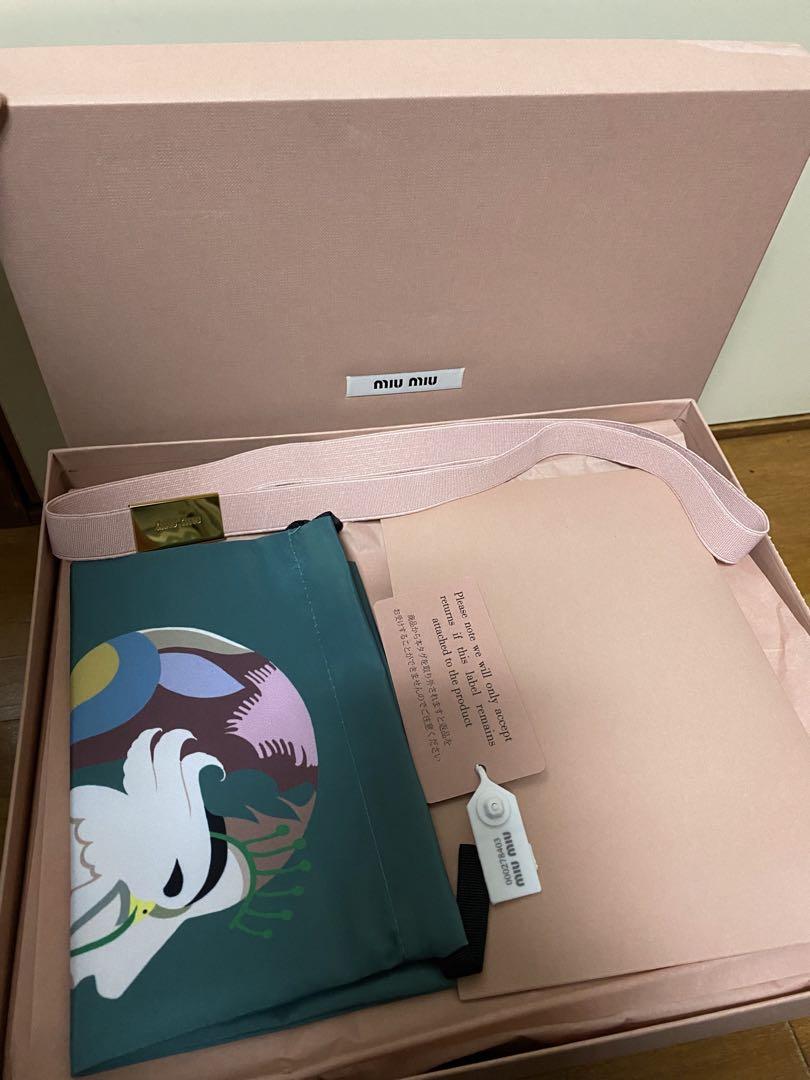 MIU MIU ミュウミュウ　パテントレザーパンプス