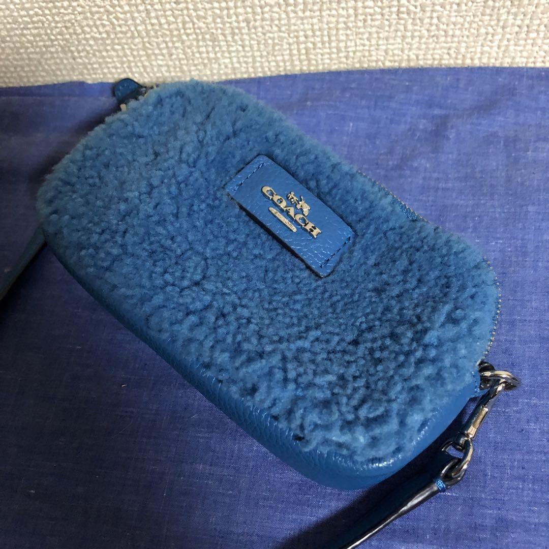 コーチCOACHボアポシェット