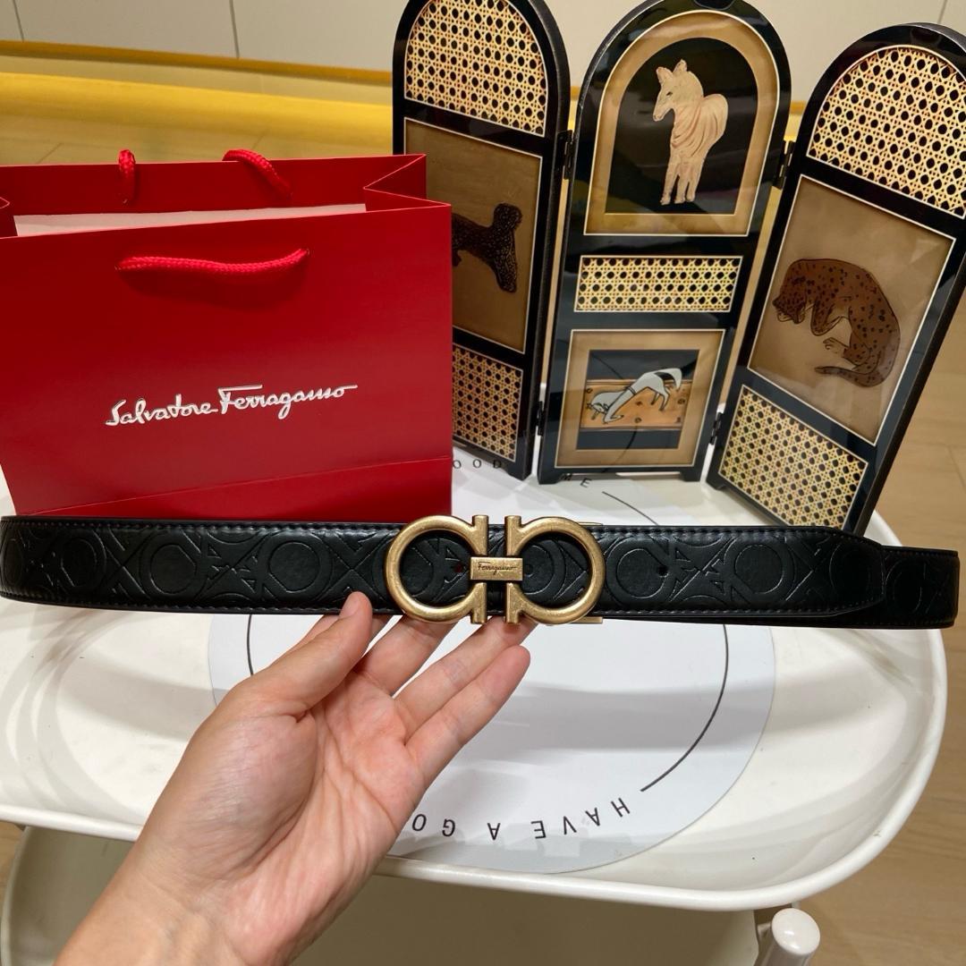 Ferragamo ブラックレザー ベルト