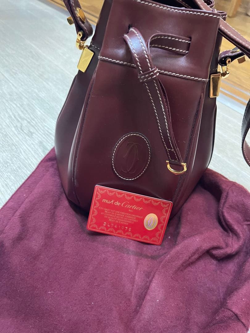 Cartier ブラウンレザー ショルダーバッグ 値下げしました！