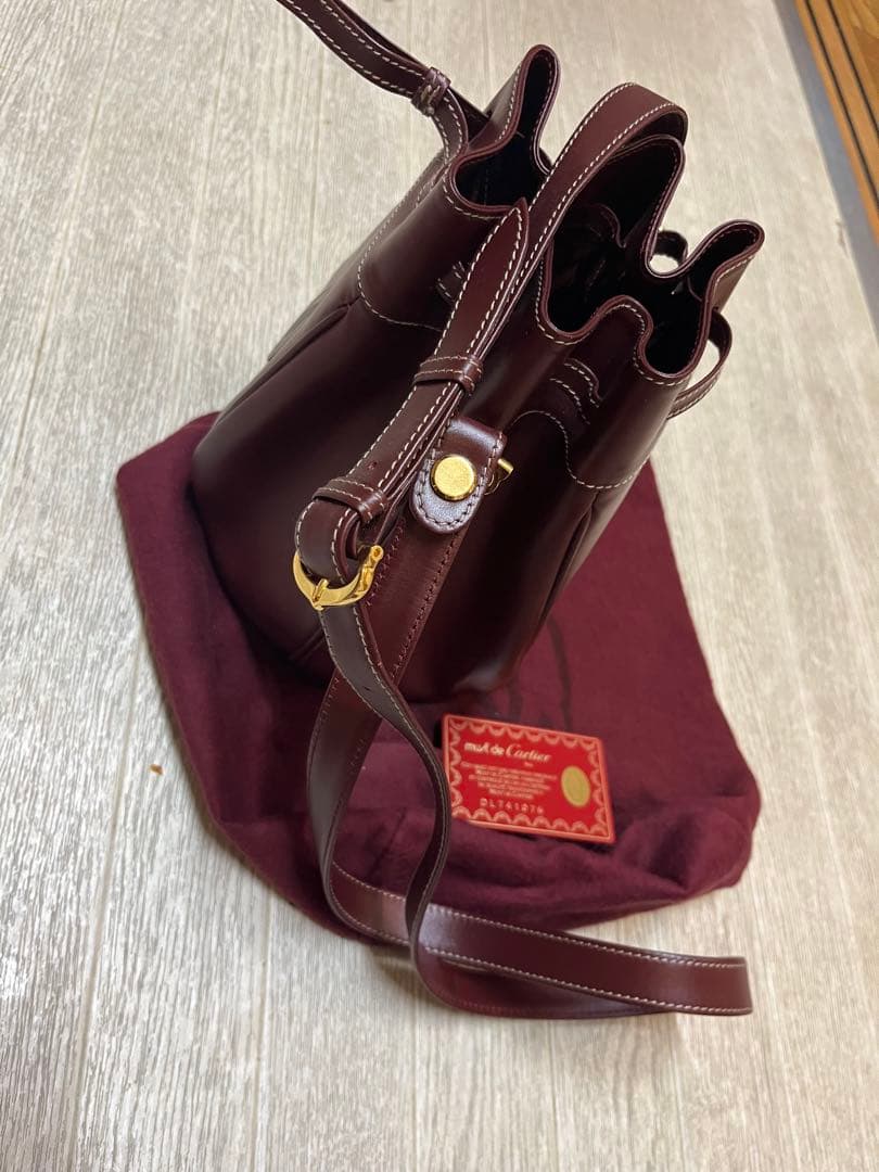 Cartier ブラウンレザー ショルダーバッグ 値下げしました！