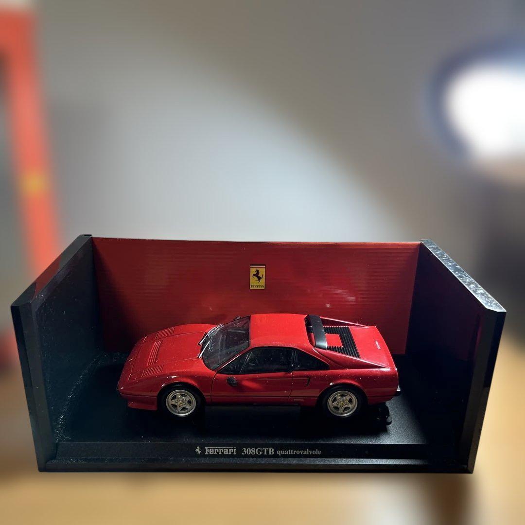 絶版 1/18 フェラーリ365GTB/4デイトナ1971年リアルな再現性 絶版 1/18 フェラーリ365GTB/4デイトナ1971年リアルな再現性