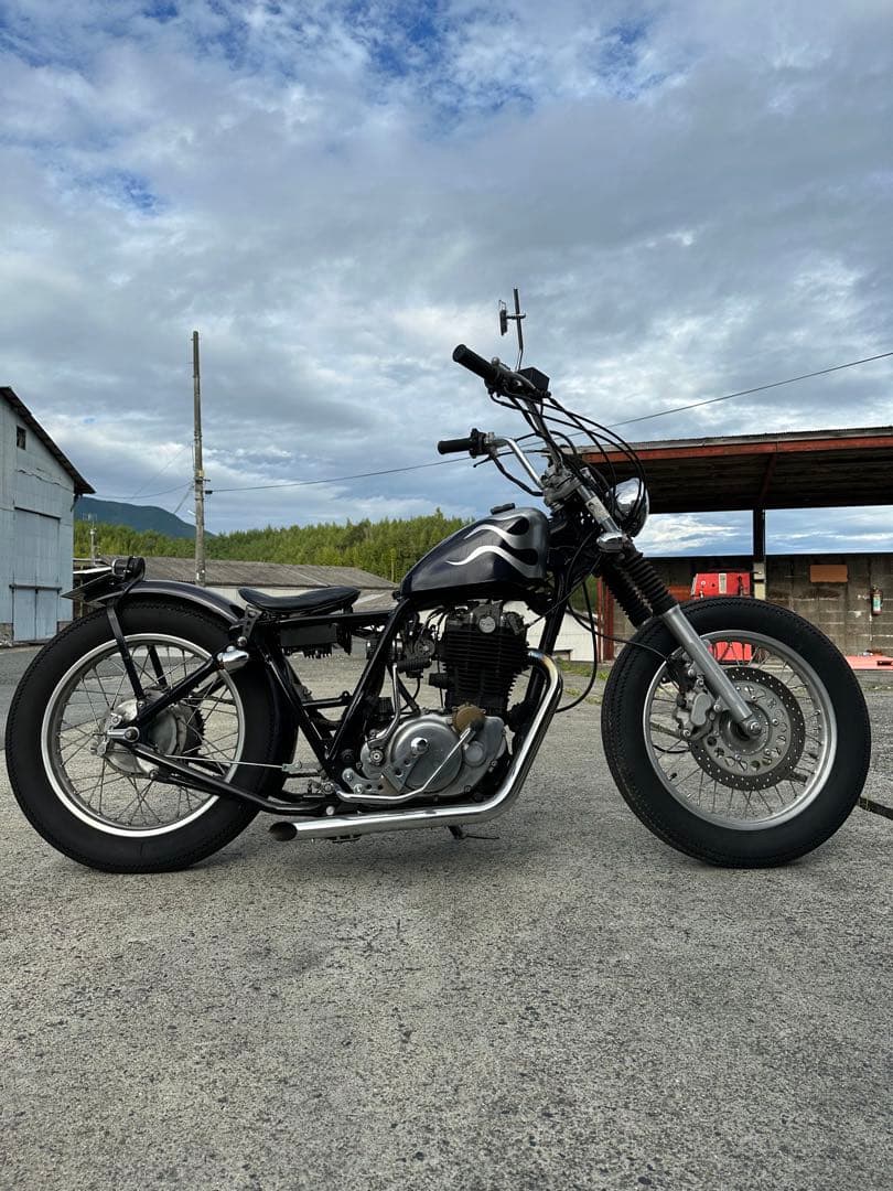 YAMAHA SR400 YAMAHA SR400